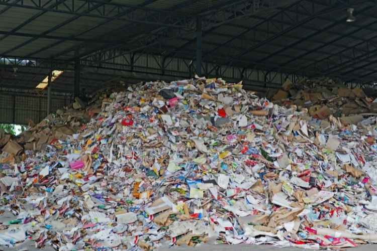 Anasayfa 4 gemlik-geri-donusum-dogan-geri-donusum gemlik geri donusum kagit hurda12 gemlik-geri-donusum-dogan-geri-donusum